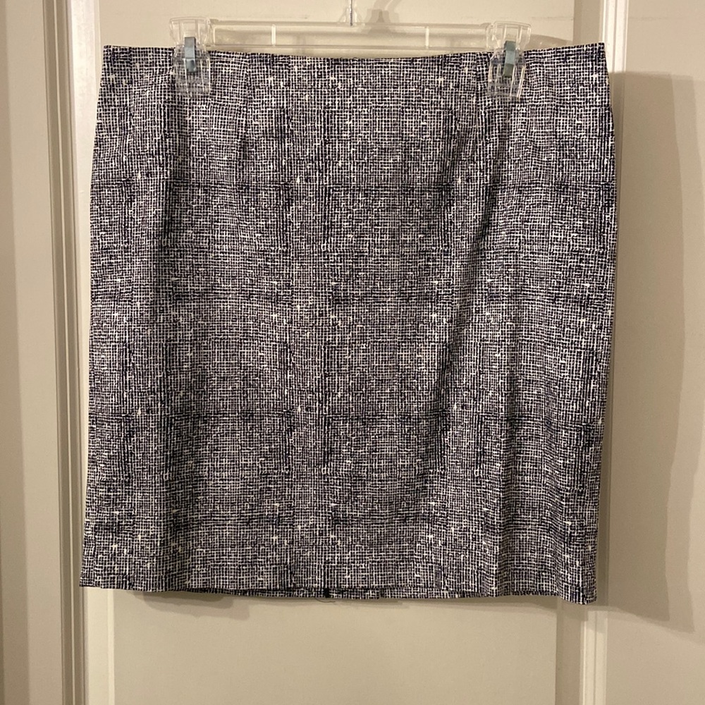 Black and white mini skirt